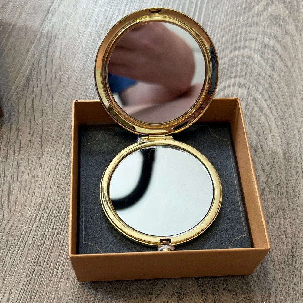 Monet Compact - Picture 3 of 4